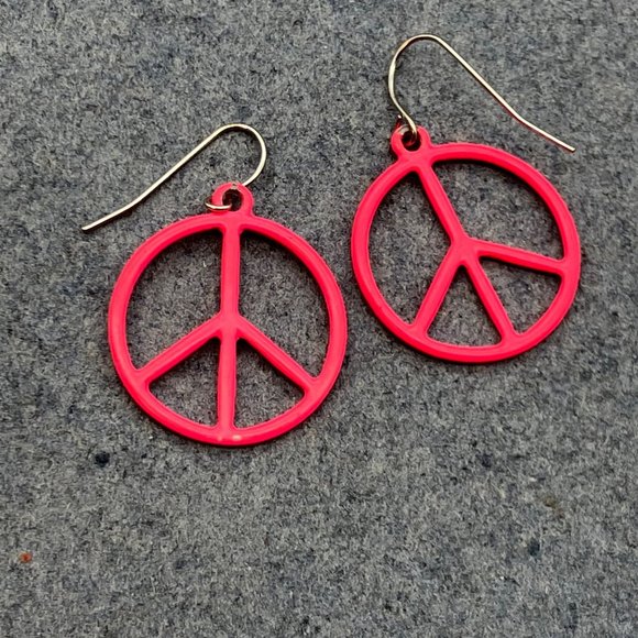 Dangle Pierced Earrings As Is Peace Symbol Sign Neon Pink Enamel Retro Hippie - Picture 2 of 6